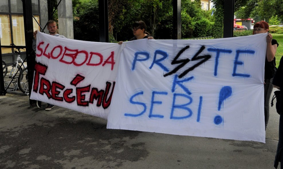 Sloboda Trećima