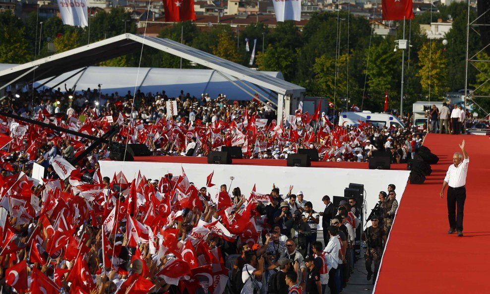 Prosvjedi protiv Erdogana u Turskoj