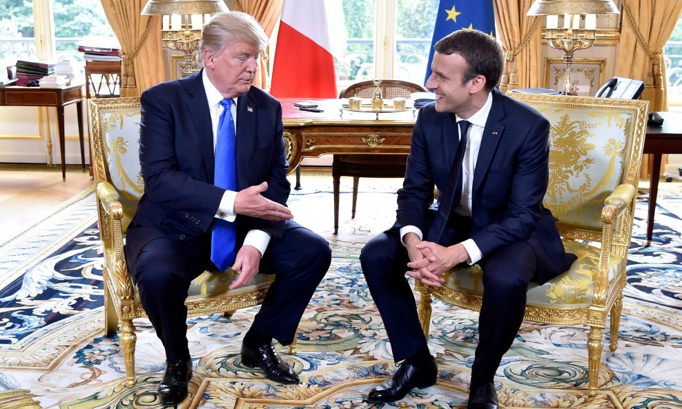 Francuski predsjednik Emmanuel Macron snažno je u petak pozdravio prijateljstvo između Francuske i Amerike