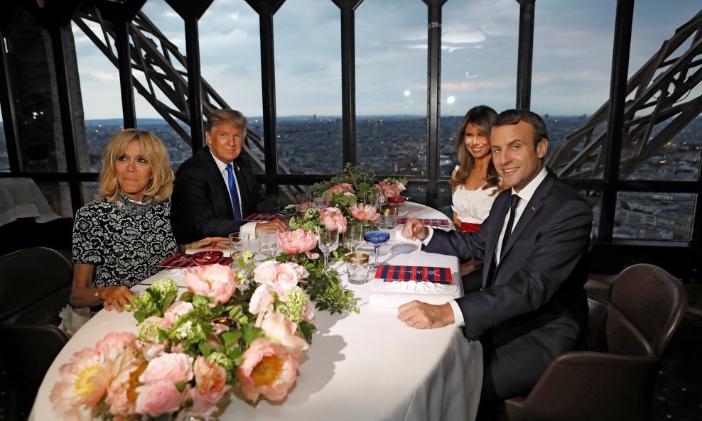 Večera bračnih parova Trump i Macron u Eiffelovom tornju