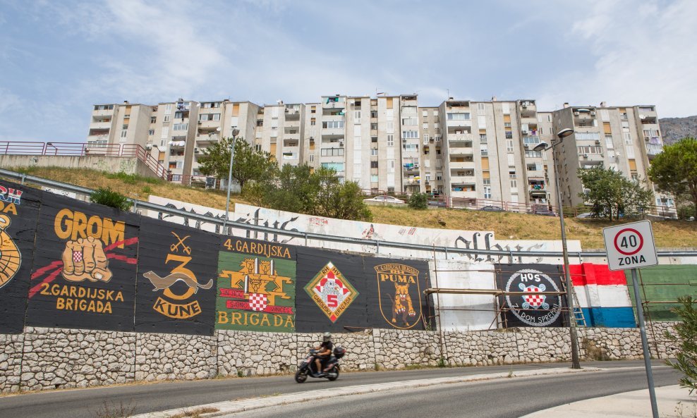 Grafit u dubrovačkom naselju Mokošica: 'Za dom spremni'