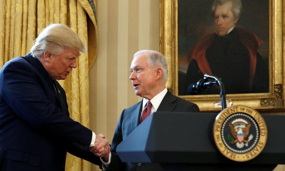 Trump i Sessions u nekim boljim vremenima