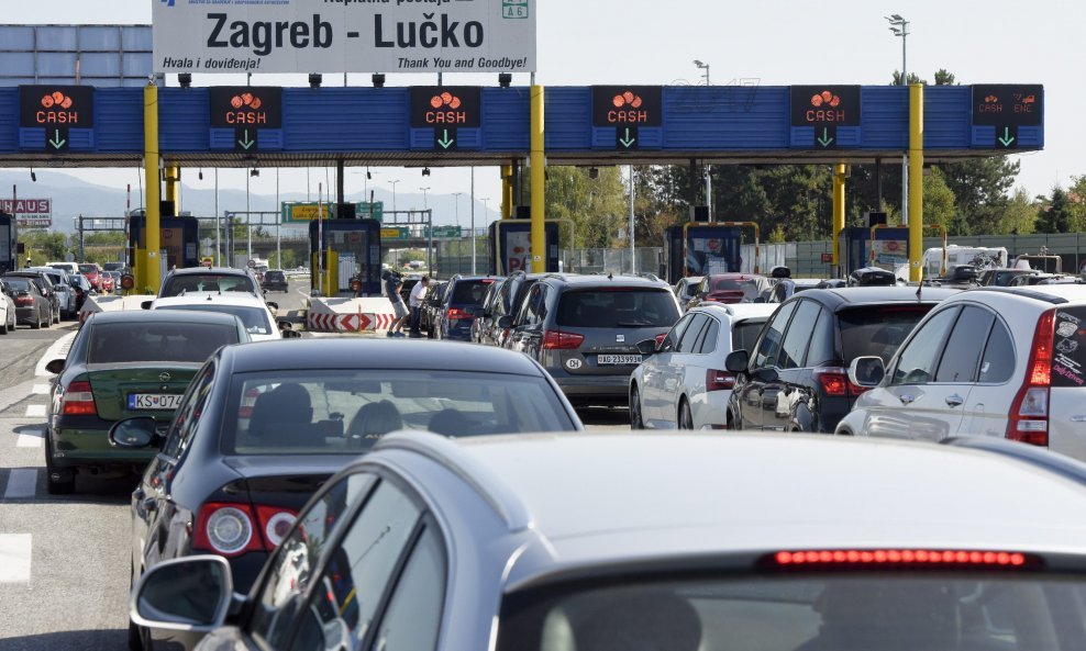 Kolona na ulazu u Zagreb