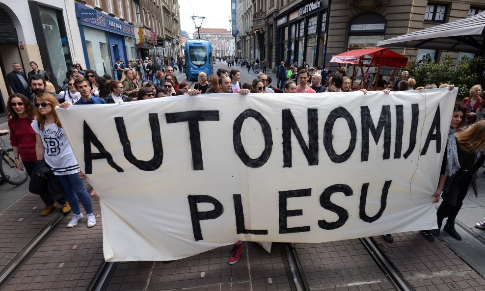 Autonomija plesu