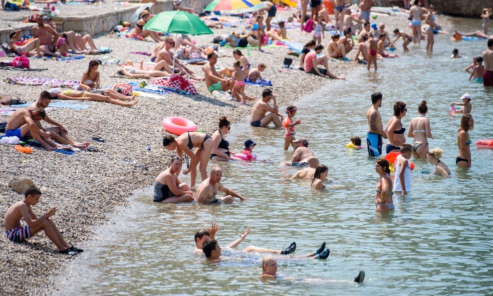 Ljeto na plažama diljem Hrvatske