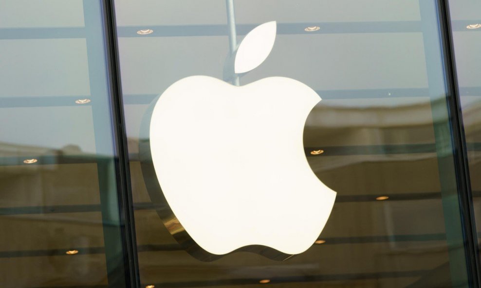 Apple uplatio više od 14 milijardi eura spornog poreznog duga Irskoj