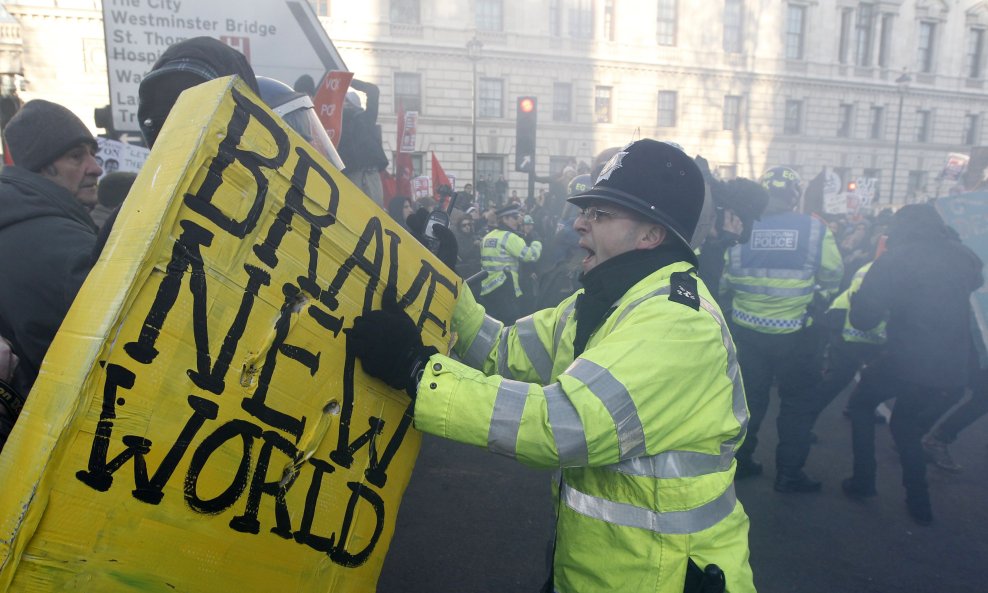 Studentski prosvjedi u Britaniji 1
