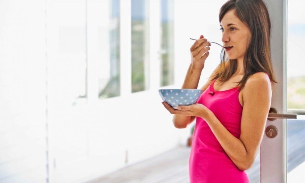 žena hrana dijeta mršavljenje