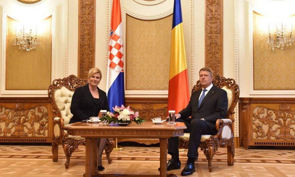 Kolinda Grabar Kitarović je i u Rumunjskoj na sastanku s Klausom Iohannisom kazala da se Hrvatska nalazila iza željezne zavjese
