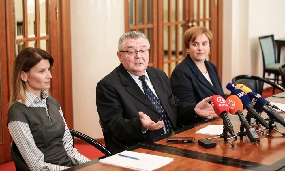 Klub zastupnika SDP-a zatražio je da požeško-slavonski župan Alojz Tomašević odmah podnese ostavku