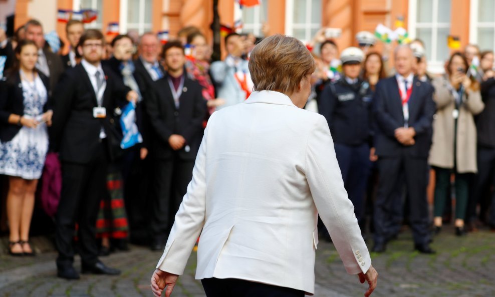 Njemačka kancelarka Angela Merkel dolazi na svečanost u Meinzu povodu Dana ujedinjenja, 3. listopada 2017.