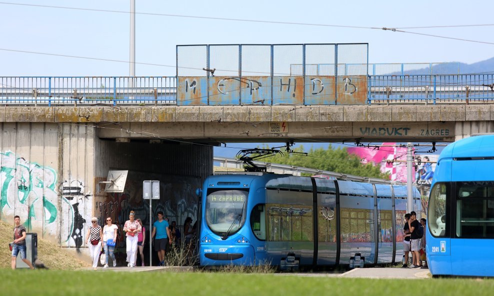 Tramvaj u narednih 18 mjeseci neće voziti ispod remetinečkog rotora