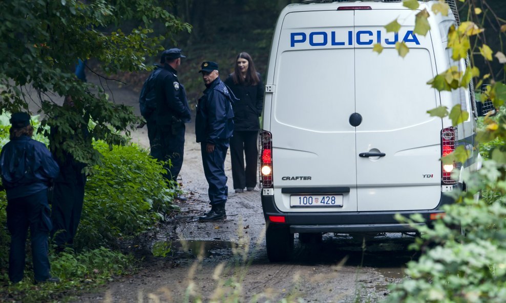 Policija pronašla karbonizirana tijela u šumi kod Kutine