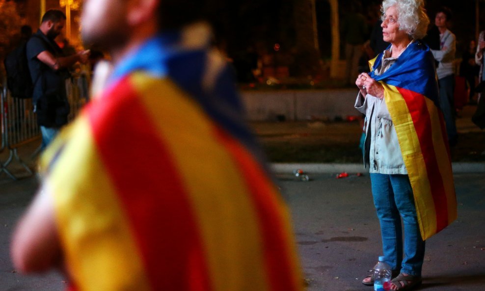 Šok u Kataloniji nakon što je proglašenje neovisnosti odgođeno