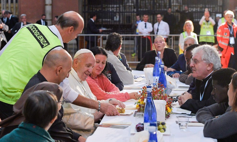Ilustracija / Papa Franjo na ručku u Bologni