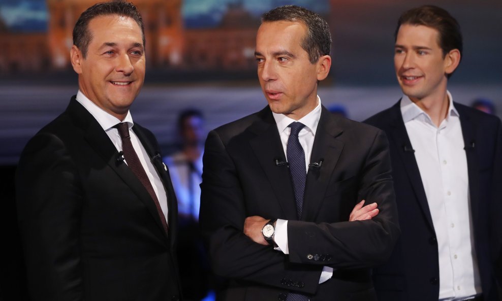 Heinz-Christian Strache (FPÖ), Christian Kern (SPÖ) i Sebastian Kurz (ÖVP) tijekom televizijskog sučeljavanja