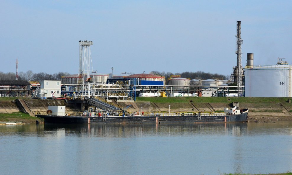 Rafinerija u Bosanskom Brodu