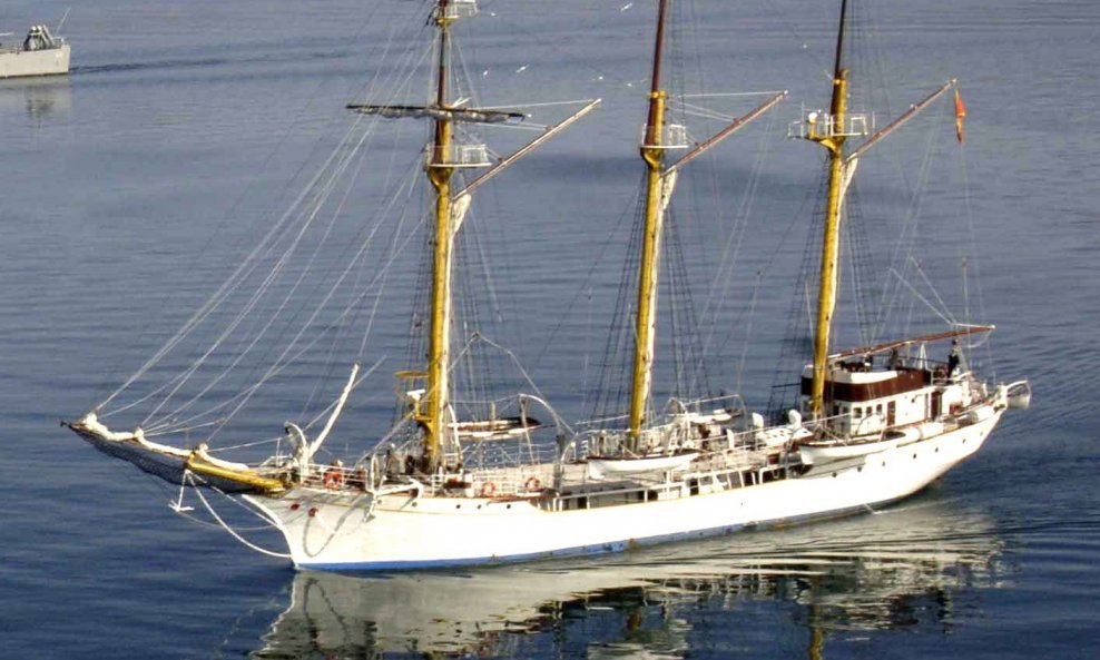 Školski brod Jadran