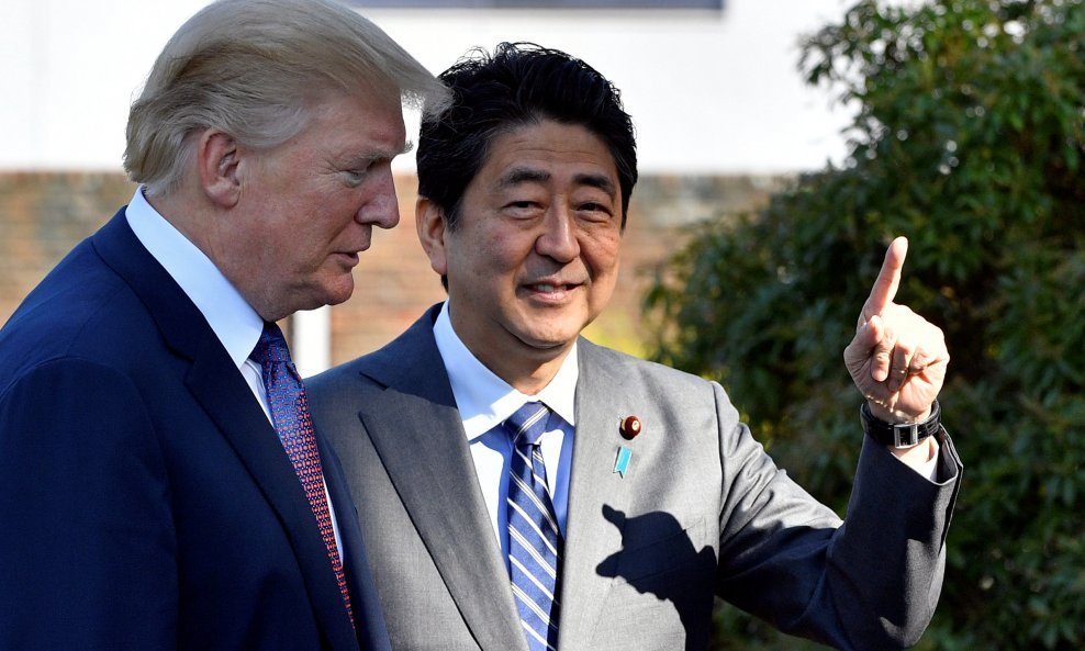 Donald Trump i japanski premijer Shinzo Abe