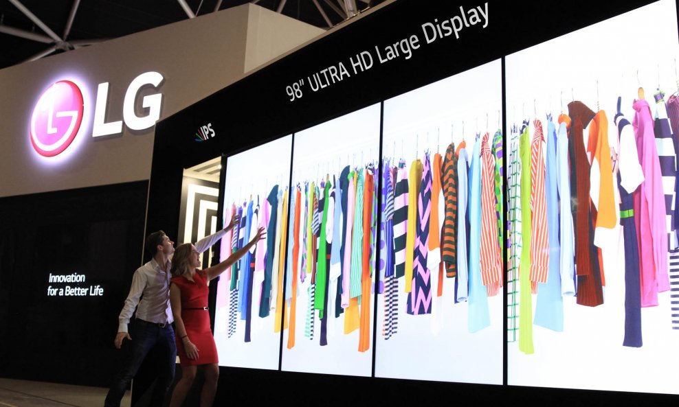 LG UHD Digital Signage ISE 2015