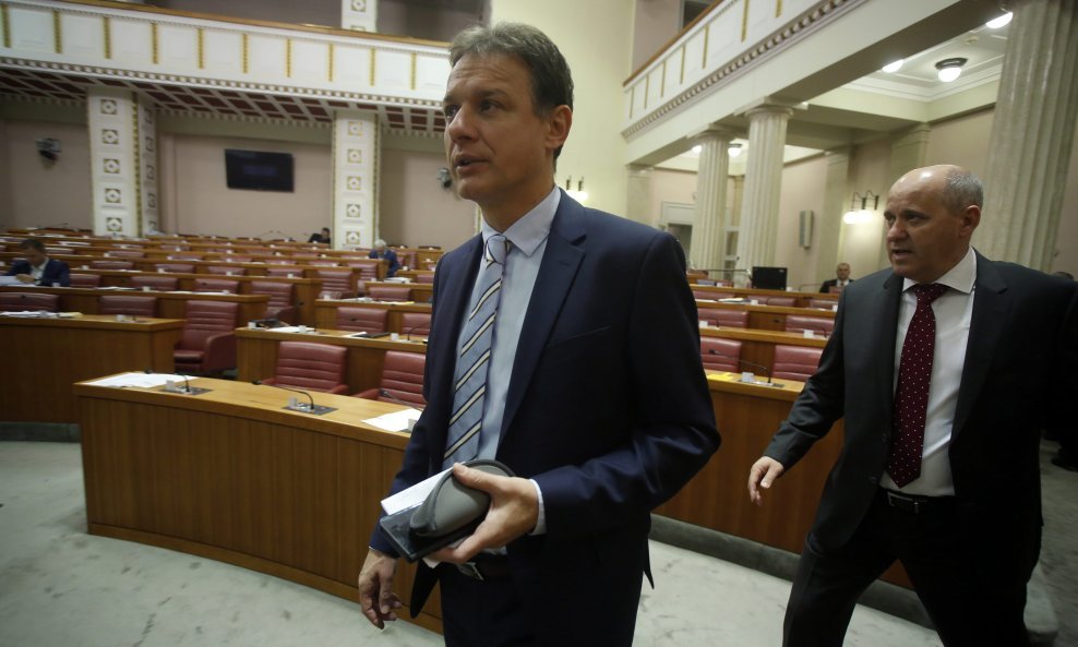 Zajedničku izjavu svih parlamntarnih stranaka trebao bi pročitati predsjednik Sabora Gordan Jandroković