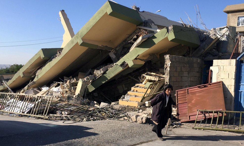 Prije 19 dana Iran je pogodio snažniji potres od 7.2 stupnja