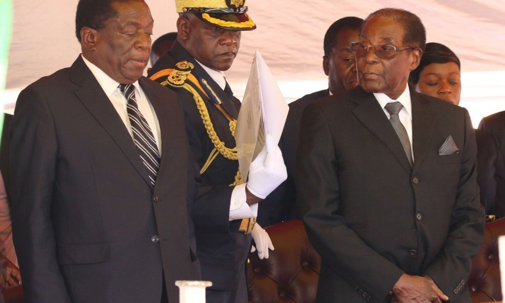 Emmerson Mnangagwa i Robert Mugabe