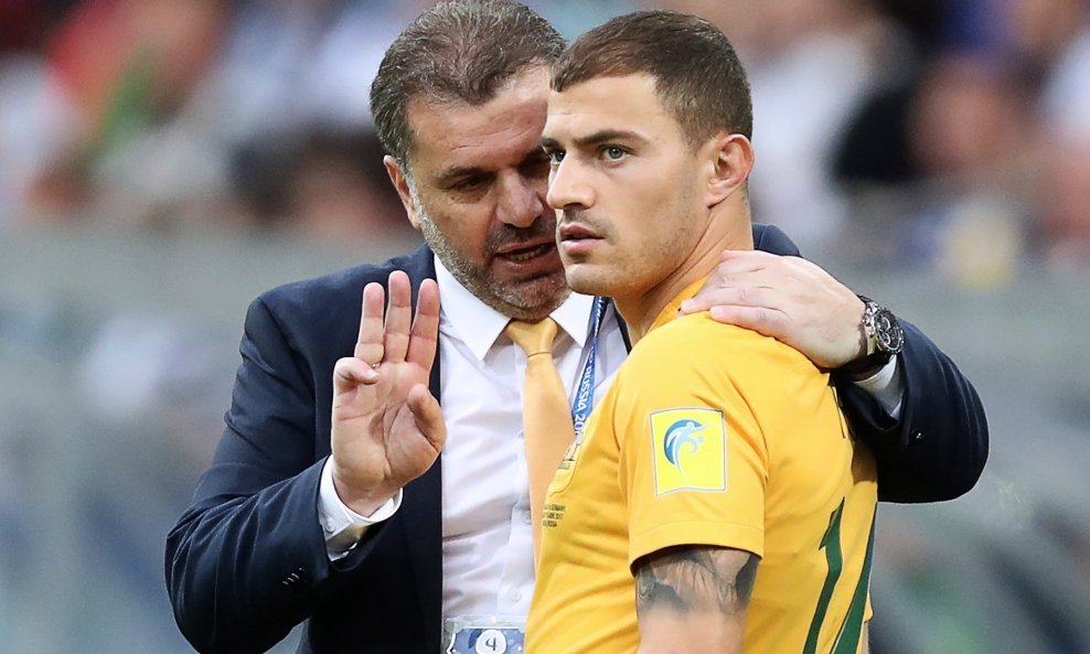 Angelos Postecoglou i James Troisi