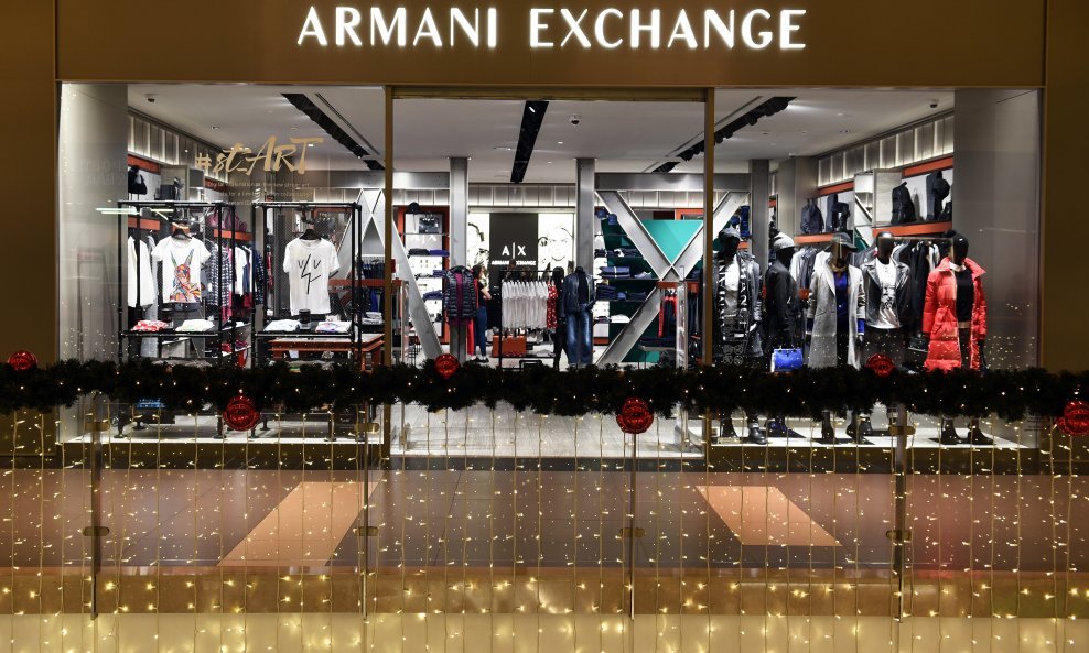 Armani Exchange store, Arena centar