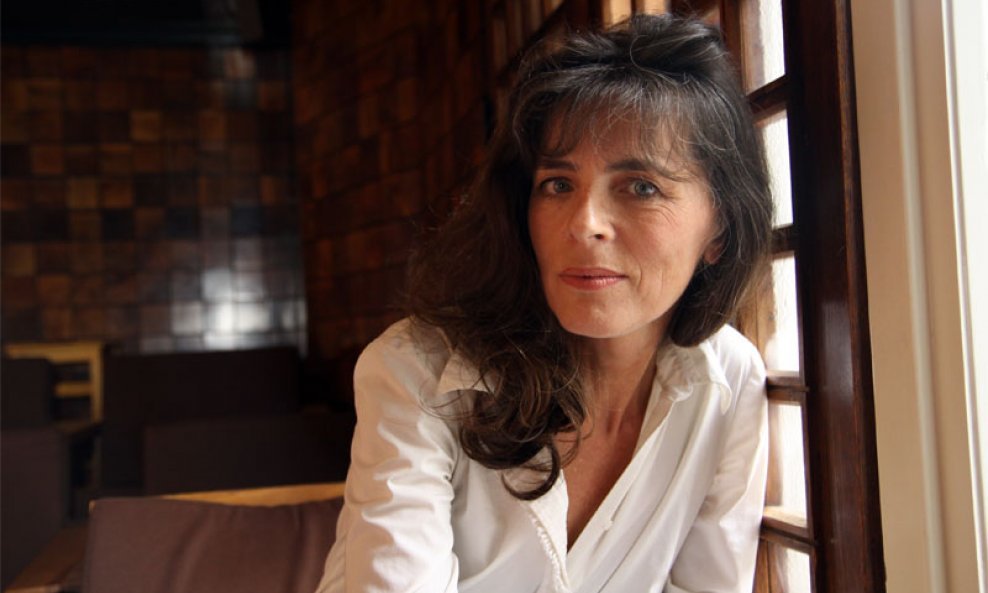 Mira Furlan (5)