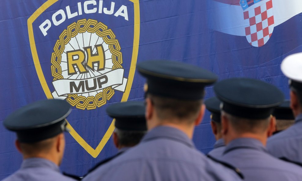Policija u problemima zbog kvara COP-a