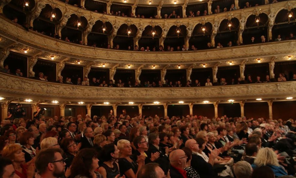 HNK RIJEKA PUBLIKA GLEDALIŠTE