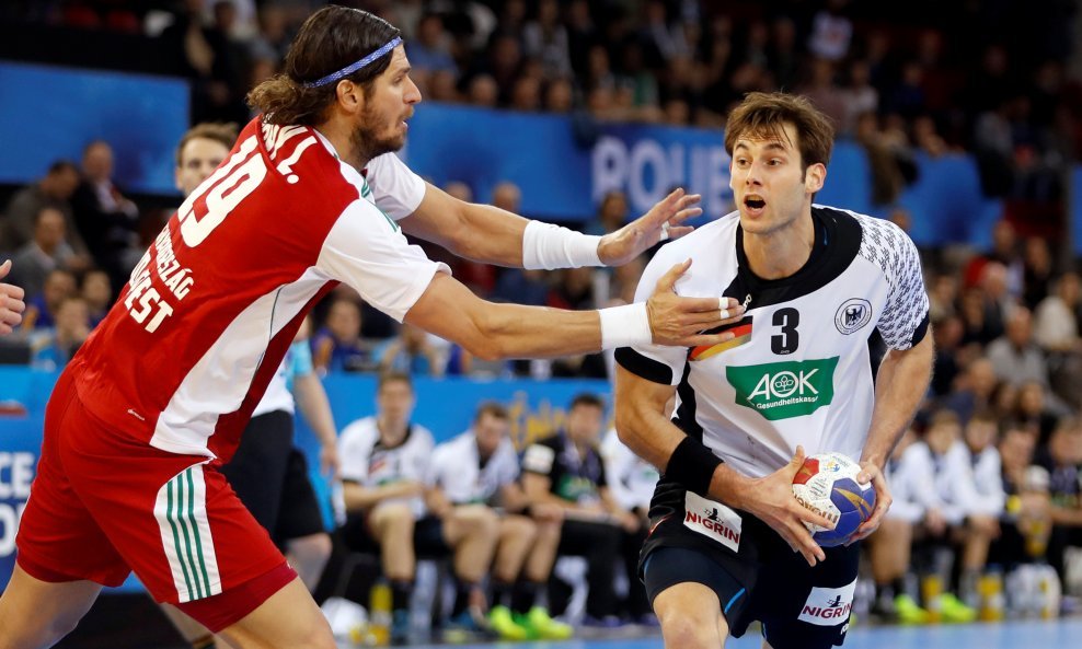 Men's Handball - Germany v Hungary - 2017 Men's World Championship Main Round - Group C -  Kindarena in Rouen, France - 13/01/17 - Germany's Uwe Gensheimer and Hungary's Laszlo Nagy in action.   REUTERS/Charles Platiau