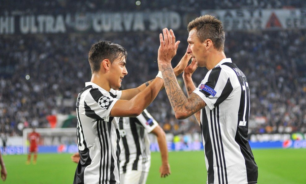 Paulo Dybala i Mario Mandžukić