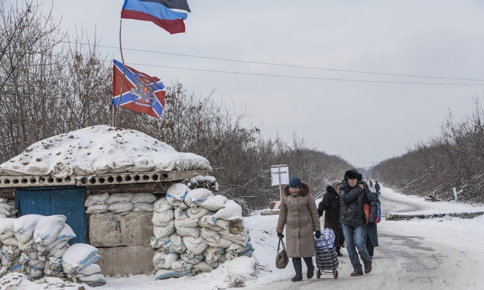 Crta razdvajanja pobunjenog Donbasa i Ukrajine