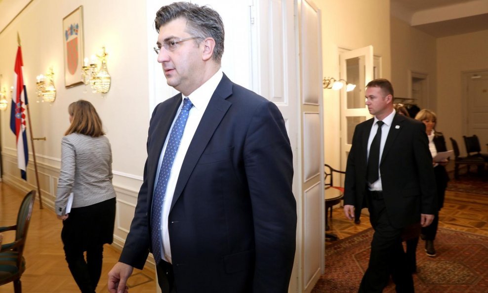 Premijer Plenković najavio kako će akcijski plan za provedbu strategije obrazovanja biti ažuriran najkasnije do 11. siječnja 2018.