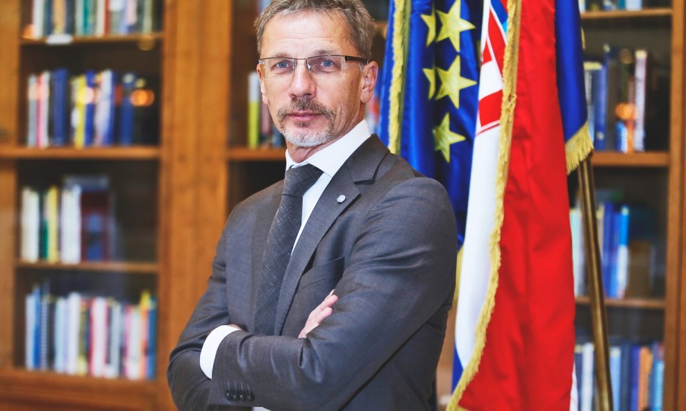 Za guvernera HNB-a ponovno imenovan Vujčić