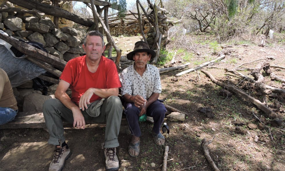 Jasen Boko s Lorenziom, jednim od posljednjih ljudi koji su prije 50 godina vidjeli Che Guevaru živog