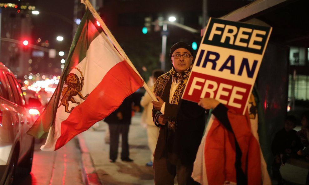 I u Los Angelesu su 3. siječnja podržani protuvladini prosvjedi u Iranu