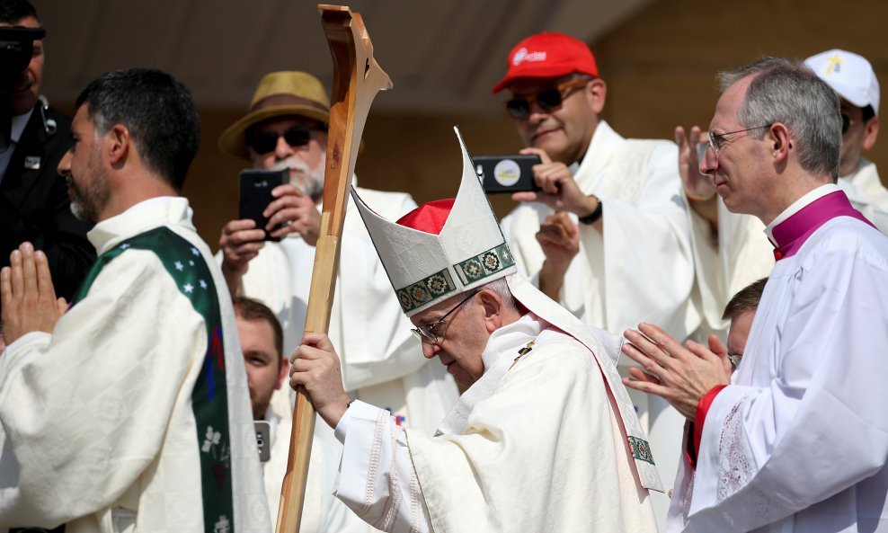 Papa na misi u Peruu osudio bijedu velikih gradova