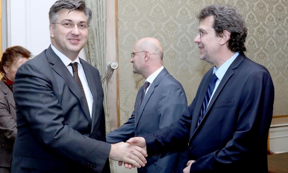 Premijer Andrej Plenković u Banskim dvorima sastao se s predstavnicima hrvatske nacionalne manjine u Srbiji