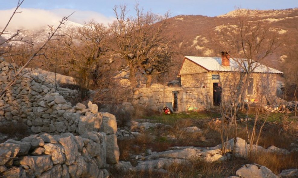 Planinarski dom Paklenica traži domara poduzetnika