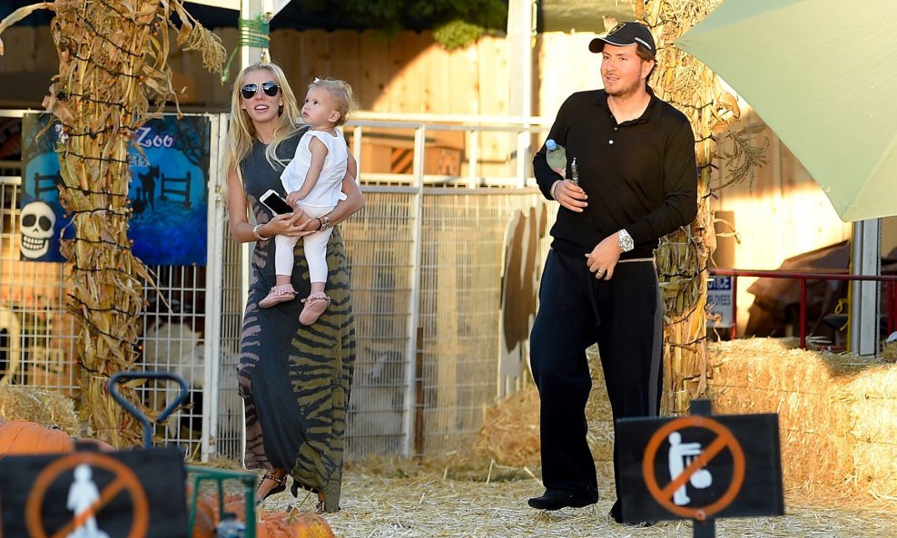 Petra Ecclestone i James Stunt