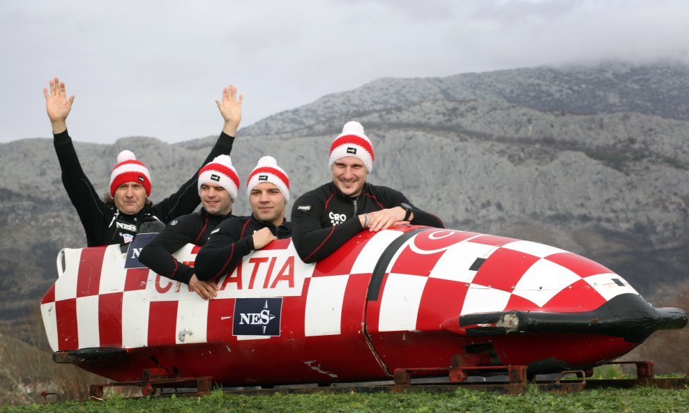 Direktor Hrvatske bob reprezentacije Ivan Šola, Antonio Zelić, Benedikt Nikpalj, Dražen Silic