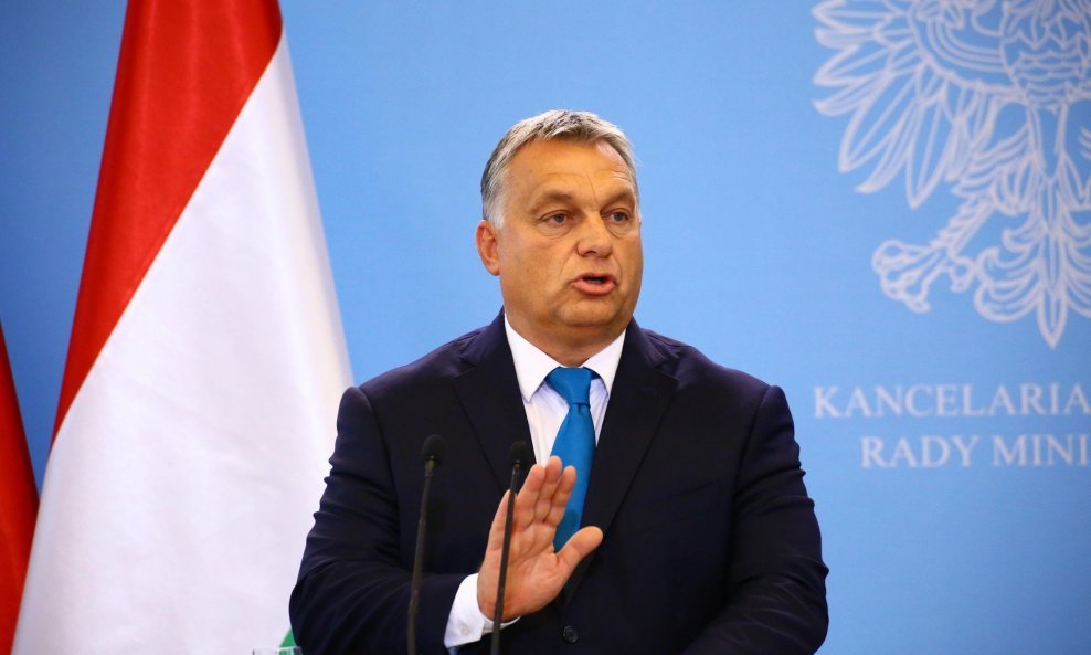 Orban pojačao protuimigrantsku kampanju nakon poraza na lokalnim izborima
