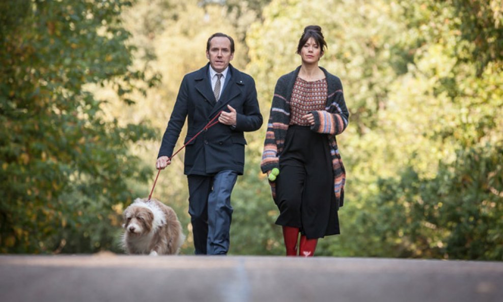 Ben Miller kao Murray i Caroline Catz kao Bex u seriji 'Vrati mi se, draga'