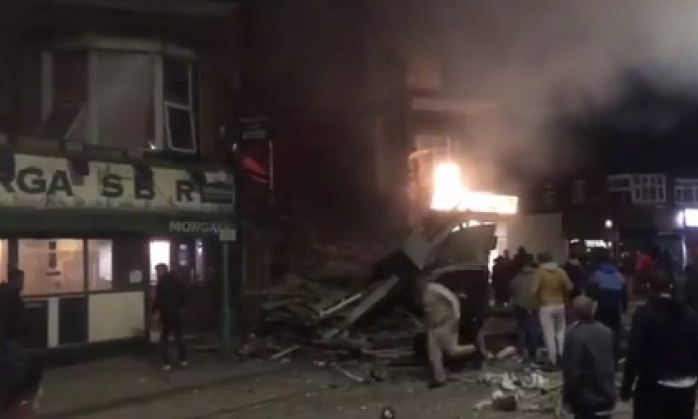 Četvero mrtvih u eksploziji u britanskom Leicesteru
