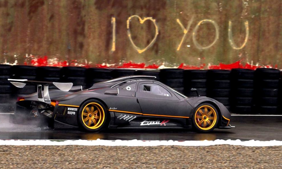 pagani_zonda_r_track