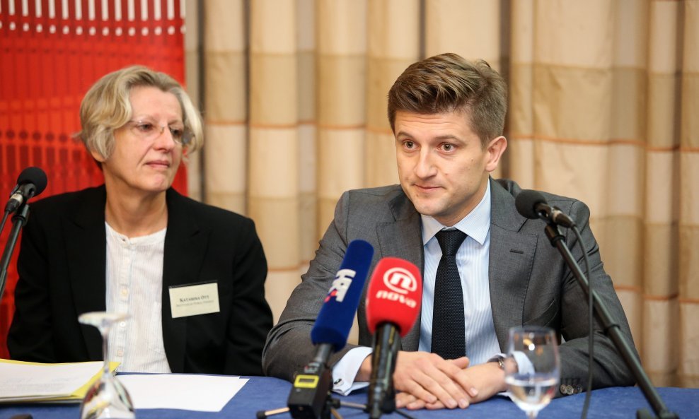 Ravnateljica Instituta za javne financije Katarina Ott i ministar financija Zdravko Marić