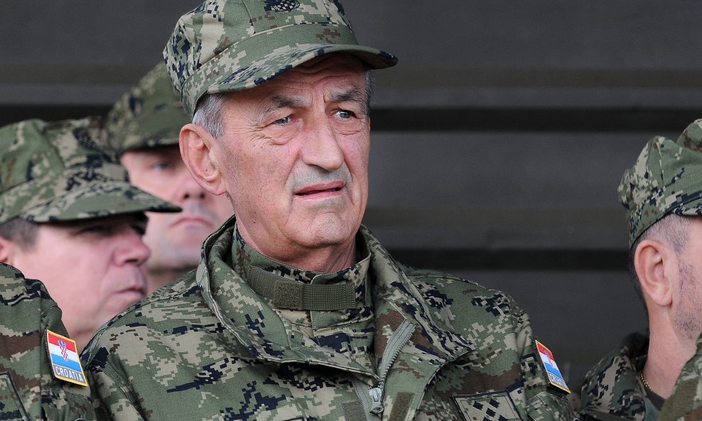 Umirovljeni general Petar Stipetić